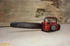 Evil-Dead-2-The-Evil-Dead-Chainsaw-1.jpg